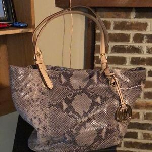 Python print handbag
